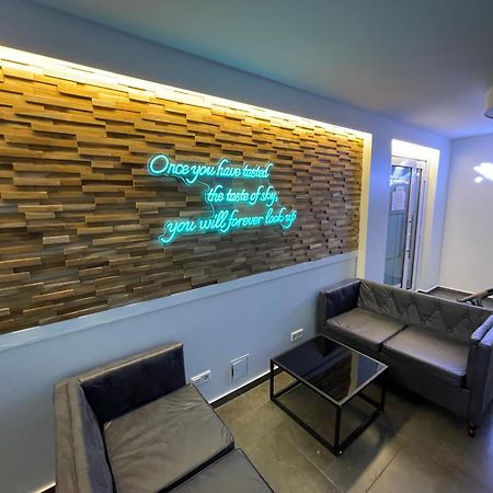 Aviators Guest House - Premium Room 施特劳斯贝格 外观 照片